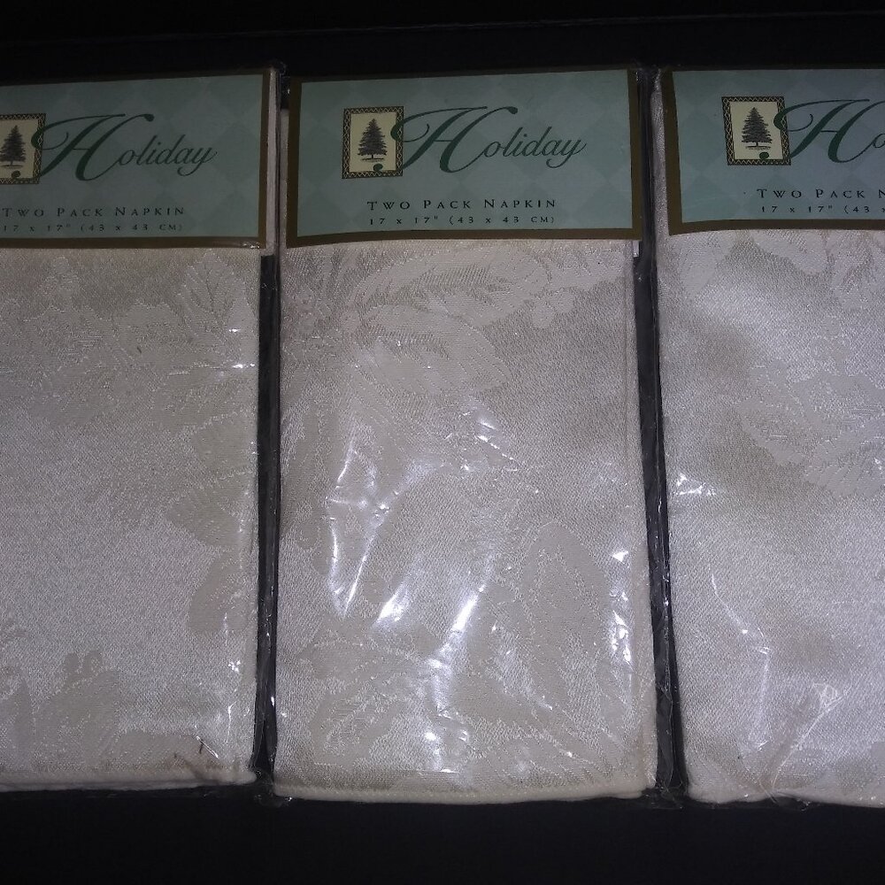 Town and Country 2 Pack Napkin Holiday Bloom Bone Color Lot of 3